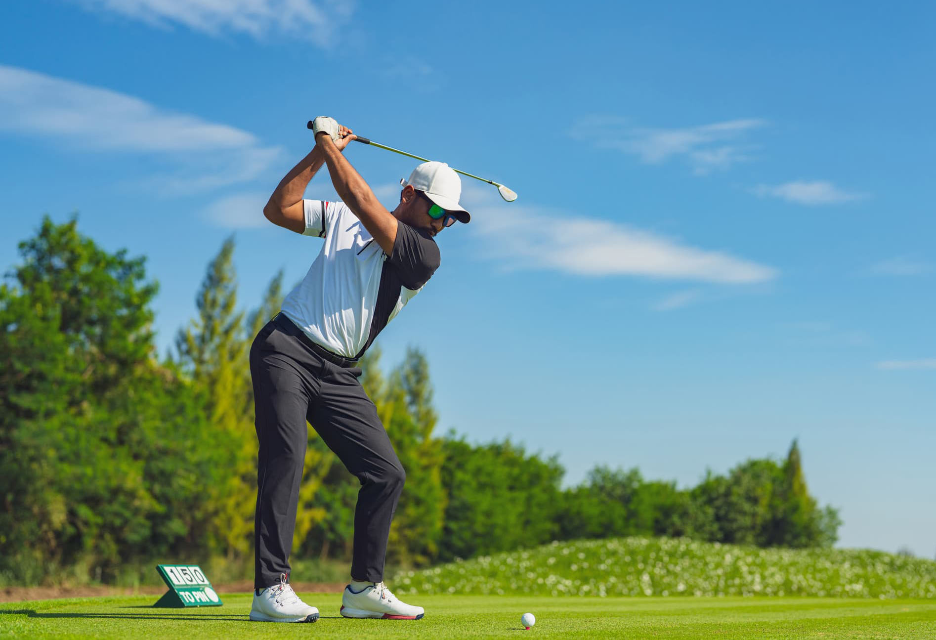 Man Swing Golf Club